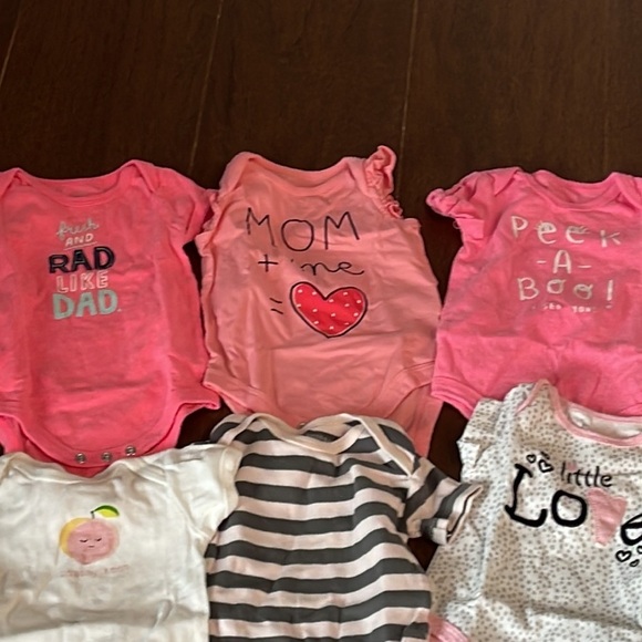 Girls Short Sleeve Onsies and 2 Bubbles Size 0-3 months - Picture 4 of 10